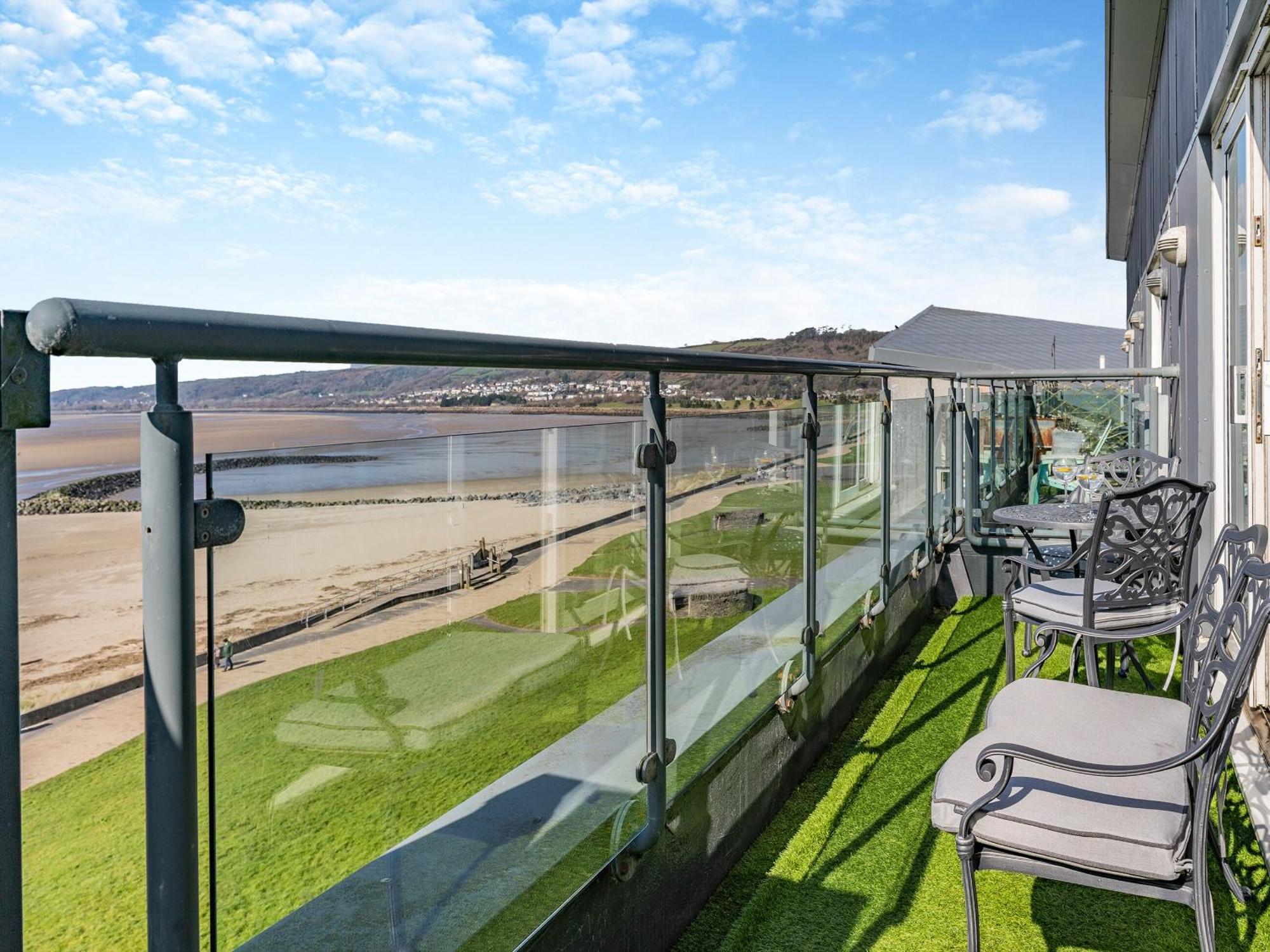 Beachview Llanelli Buitenkant foto